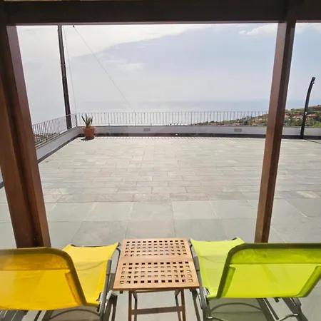 Villa Blue Horizon, Sea And Mountain View Estreito da Calheta
