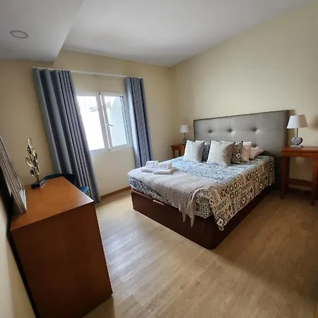 Blue Horizon, Sea And Mountain View Villa *