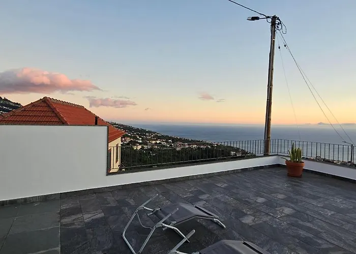 Blue Horizon, Sea And Mountain View Вилла